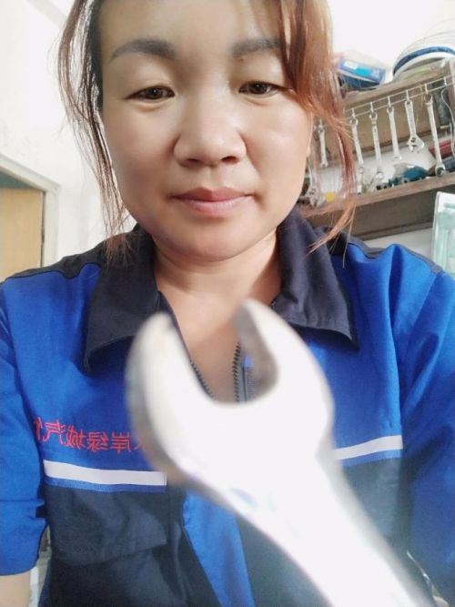 牛艳丽(胶州聚福源汽修)